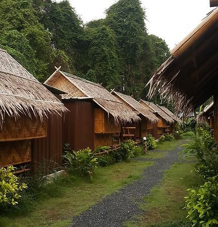 Phuhaya Bamboo Bungalows Koh Lanta Exterior photo